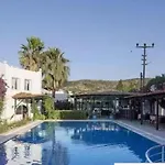 Casa Del Mar Hotel